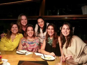 Sandra Benzaquén con algunos de sus franquiciados en Brasil