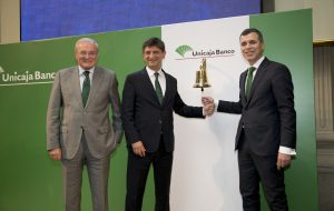 Foto Unicaja Banco inicia su debut en Bolsa - 1