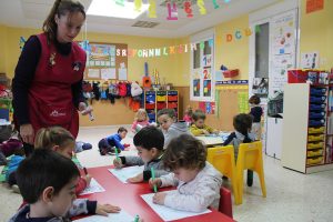 Niños y niñas en Escuela Infantil de Macrosad