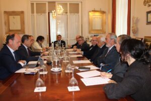 La Junta de Andalucía presenta en la Cámara de Comercio de Sevilla los Presupuestos de 2026