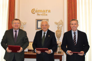 La Cámara de Sevilla, el Club Cámara y el Colegio de Ingenieros impulsan la unión entre empresa e ingeniería industrial